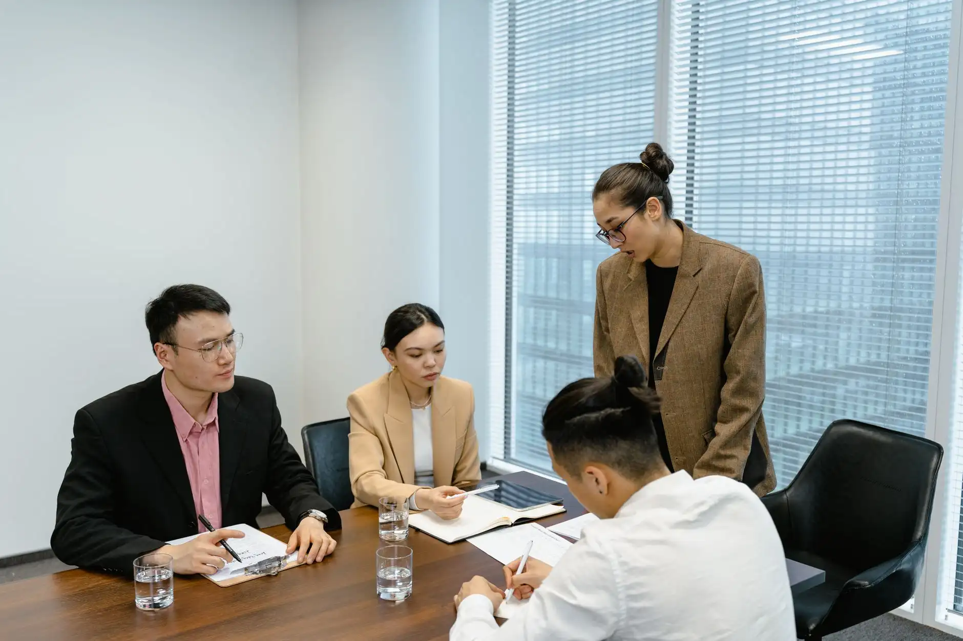串口服务器与光纤收发器在园区数据传输中的协同应用方案