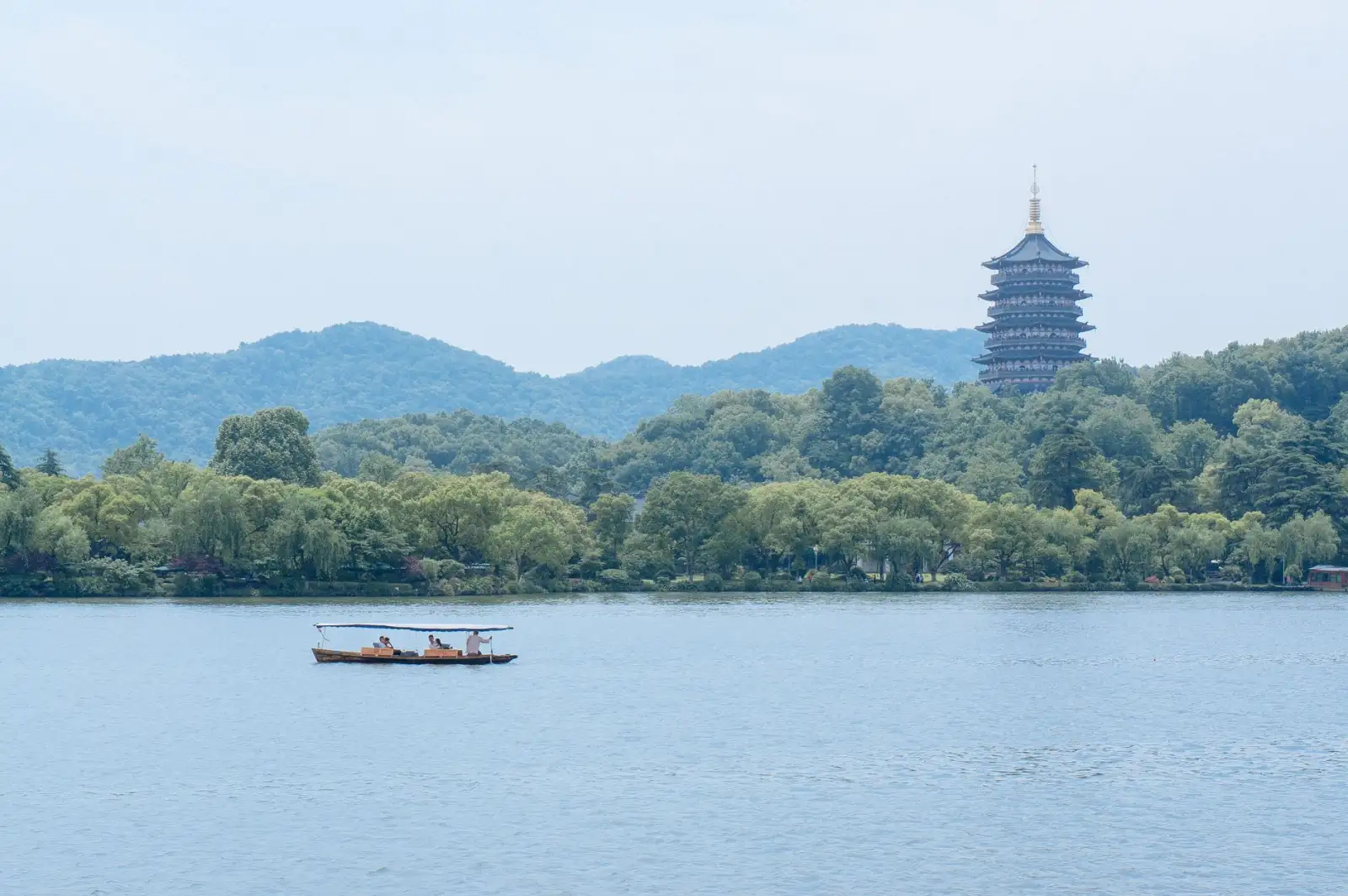 工业交换机与光纤收发器在园区网络中的协同组网方案解析